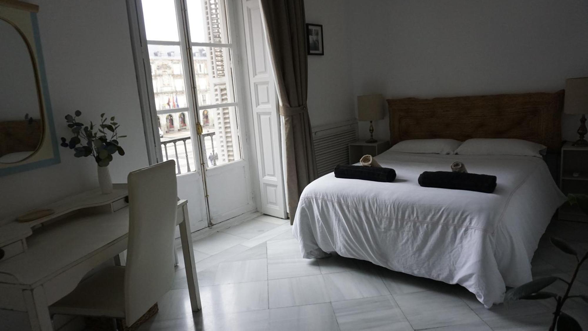Amazing Apartment With Balconies To Plaza Mayor Madrid Exterior photo
